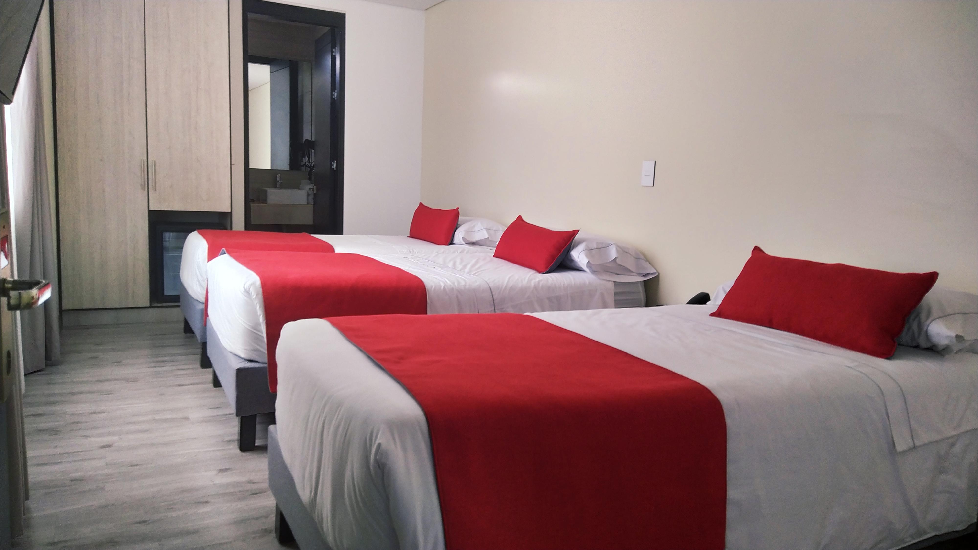 בוגוטה Hotel Wlh Silver Corferias מראה חיצוני תמונה