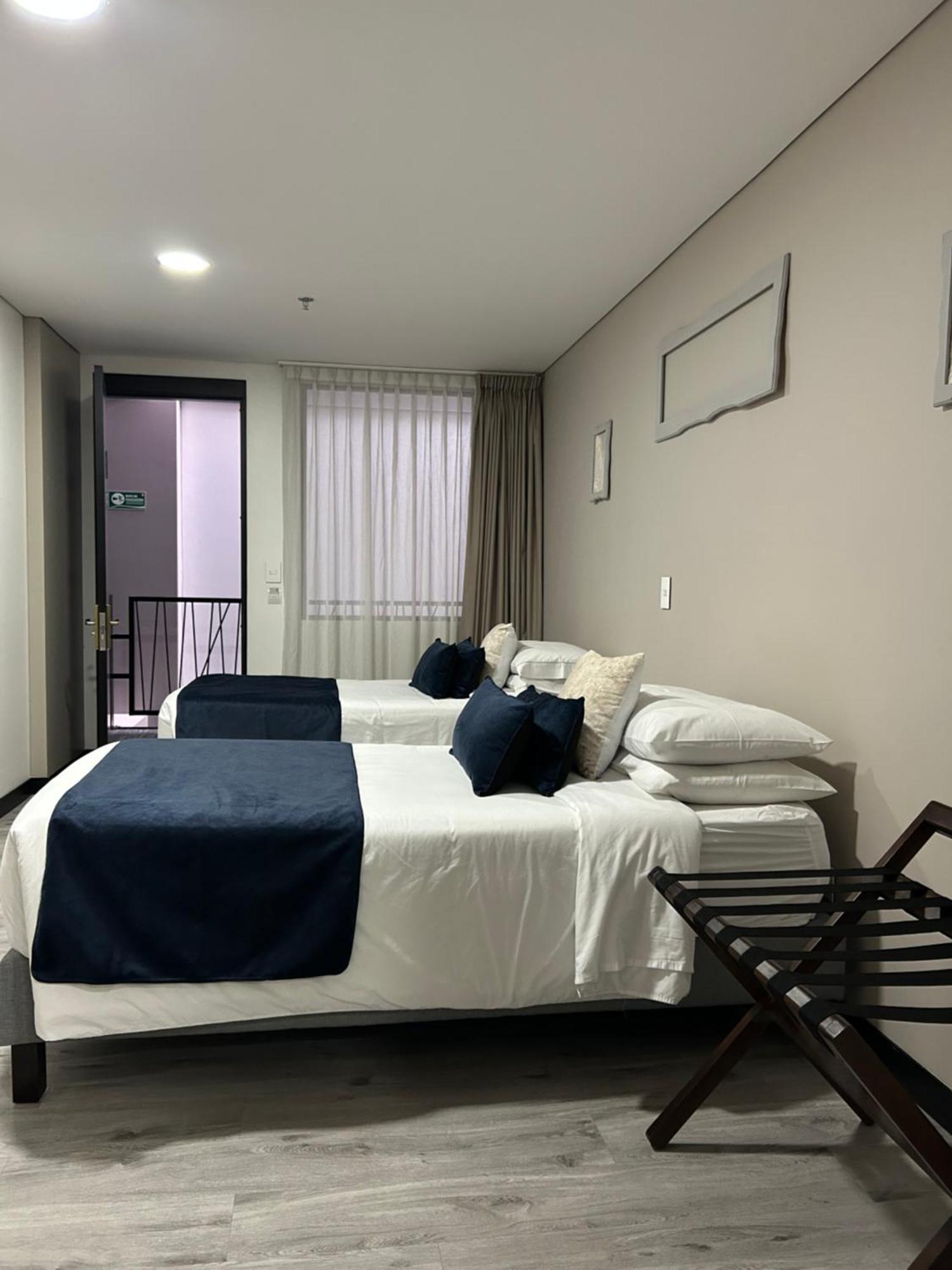 בוגוטה Hotel Wlh Silver Corferias מראה חיצוני תמונה