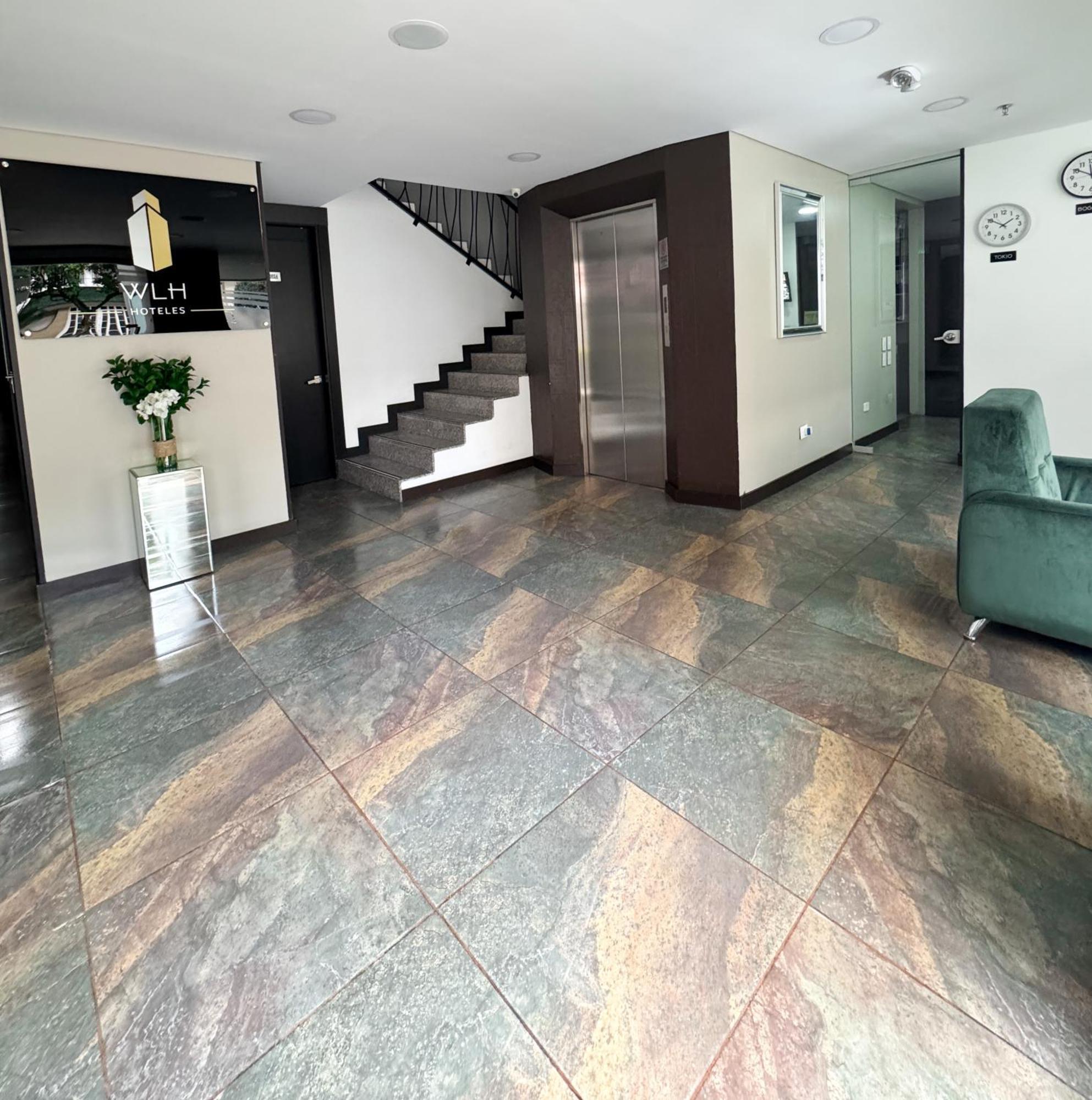 בוגוטה Hotel Wlh Silver Corferias מראה חיצוני תמונה