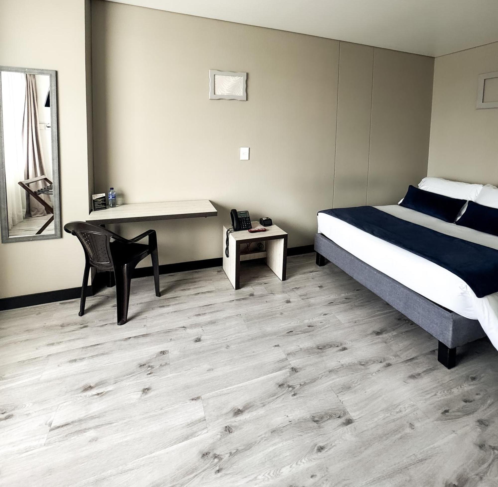 בוגוטה Hotel Wlh Silver Corferias מראה חיצוני תמונה